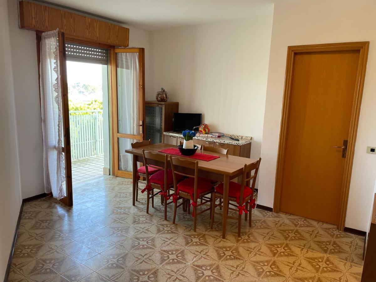 Condominio Prisma Бибионе Экстерьер фото